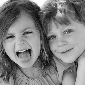 Meet your Posher, Lara j